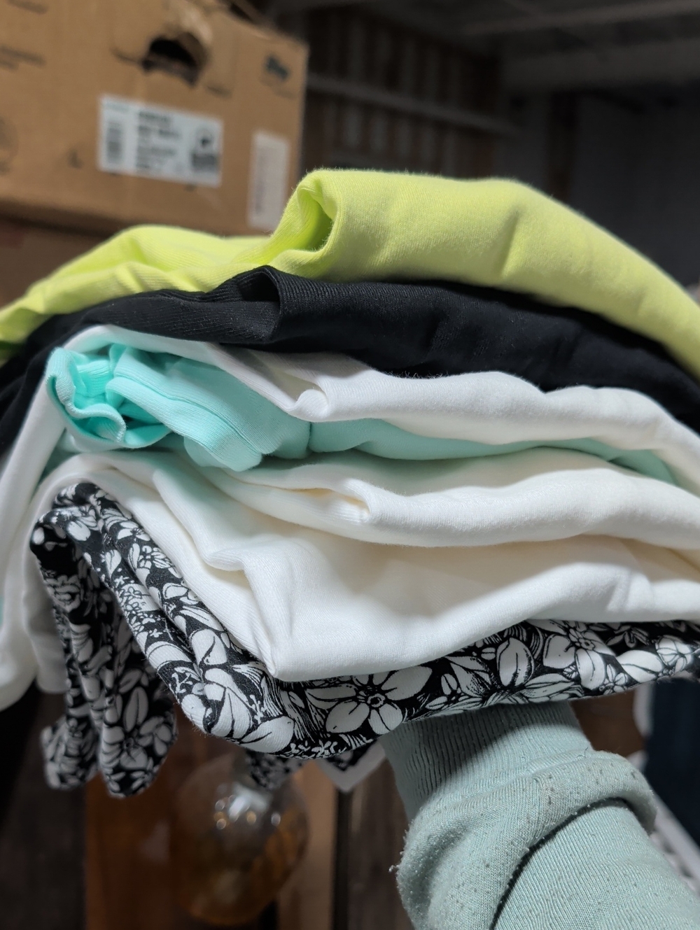 Bundle of 7 Women's Tops- Black, White, Mint & Yellow-Green XXL